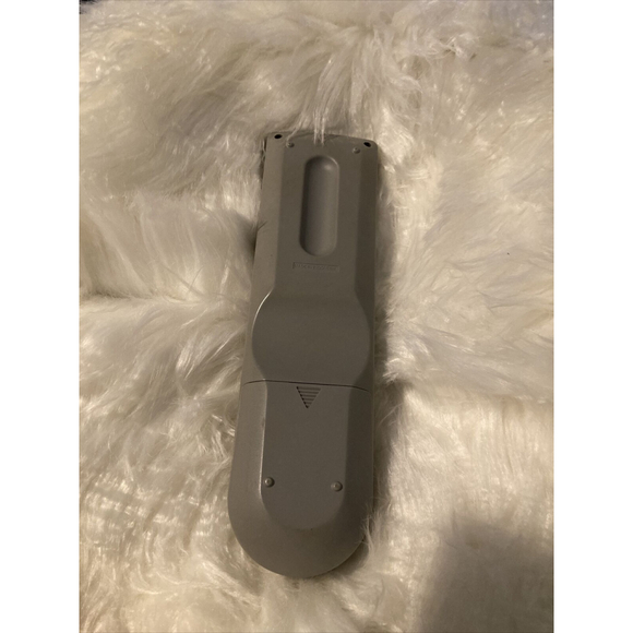 GENUINE JVC RM-C18G LCD TV REMOTE - HD-56GC87 LT-32X667 LT-37X887 LT-40X667 - Picture 2 of 4